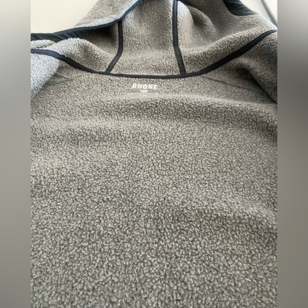 Rhone Men’s Full Zip Hoodie Large Gray Performance Fleece Hooded Sweatshirt - Picture 6 of 7